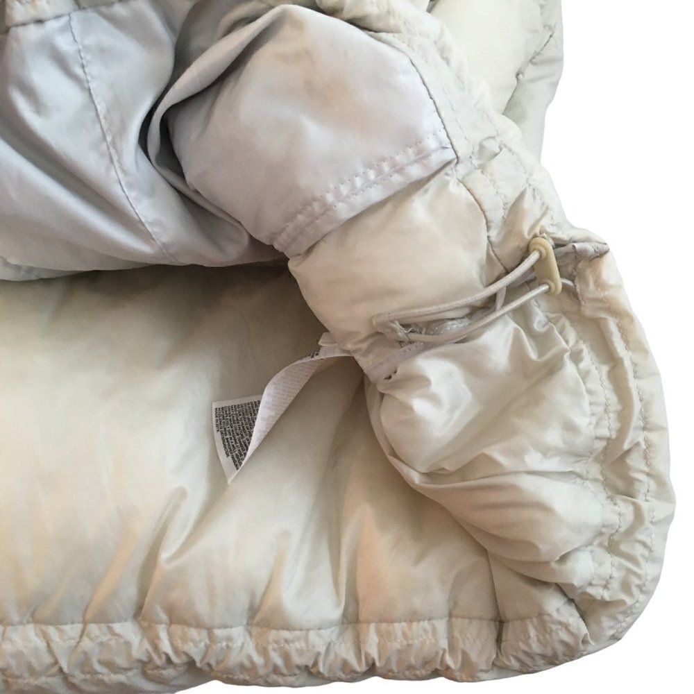 Uniqlo Ultra Light Women down jacket - Picture 4 of 7